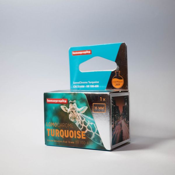 LomoChrome Turquoise 2021 (135/36exp)