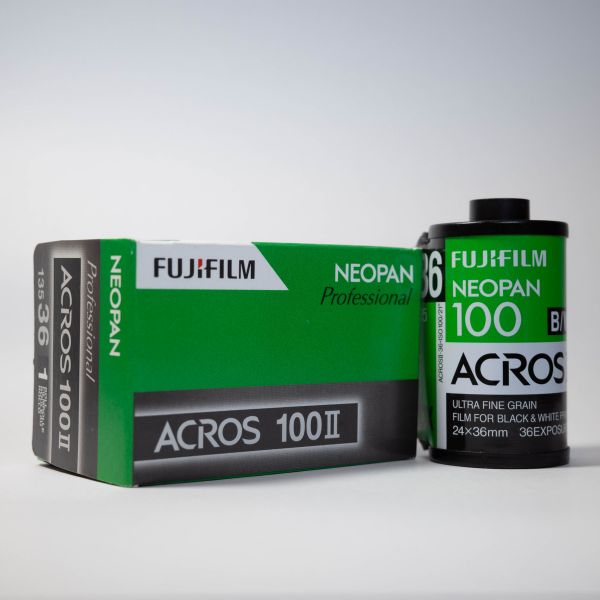 FUJIFILM ACROS II 100 (135/36exp)